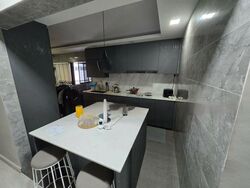 Blk 427 Sun Plaza View (Tampines), HDB Executive #473723521